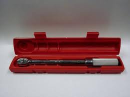 TORQUE WRENCH